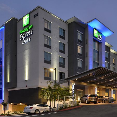 Holiday Inn Express & Suites San Diego - Mission Valley By Ihg Exterior foto