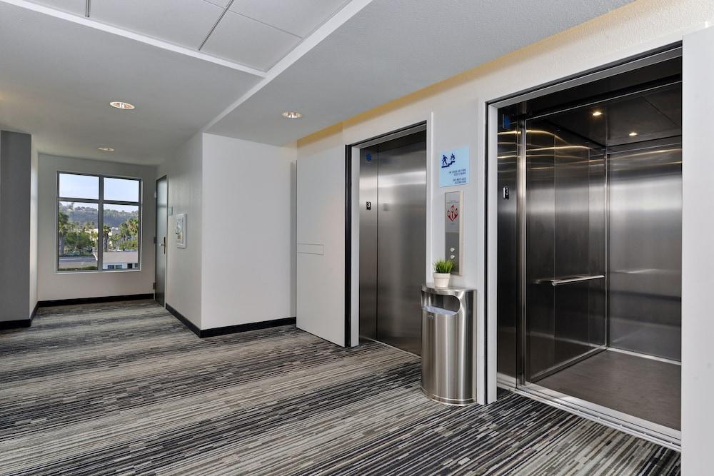 Holiday Inn Express & Suites San Diego - Mission Valley By Ihg Exterior foto