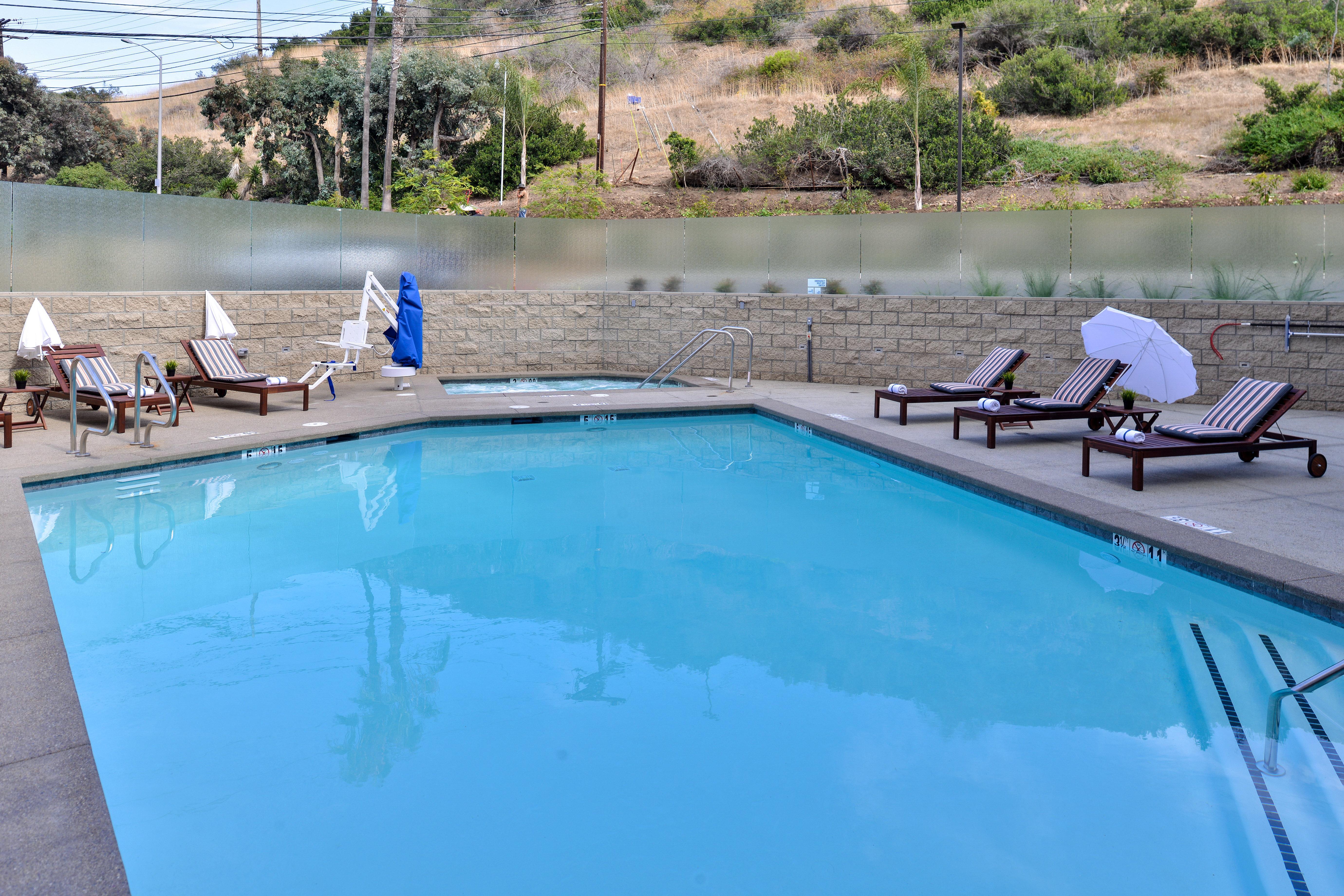 Holiday Inn Express & Suites San Diego - Mission Valley By Ihg Exterior foto